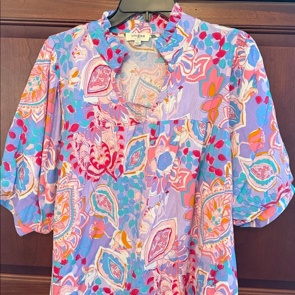 Umgee floral blouse. - Picture 3 of 3